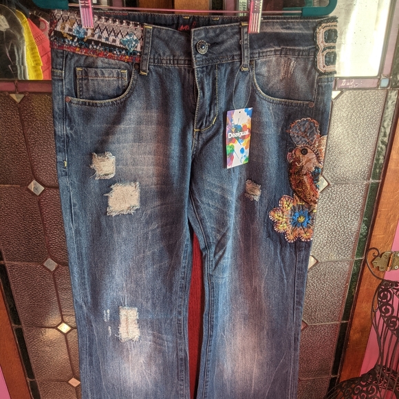 Desigual Embroidered NWT Boho Jeans - Picture 3 of 11
